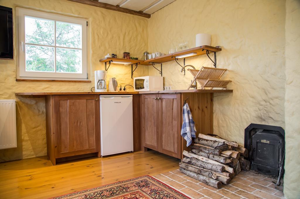 Posti Hostel Kardla Luaran gambar